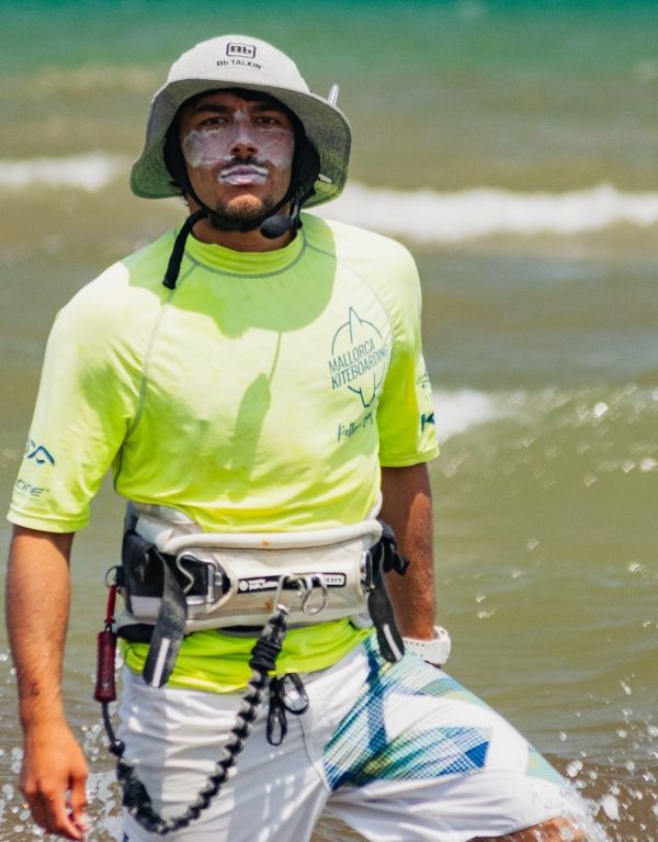 Instructor de kitesurf, windsurf, SUP y Wingfoil